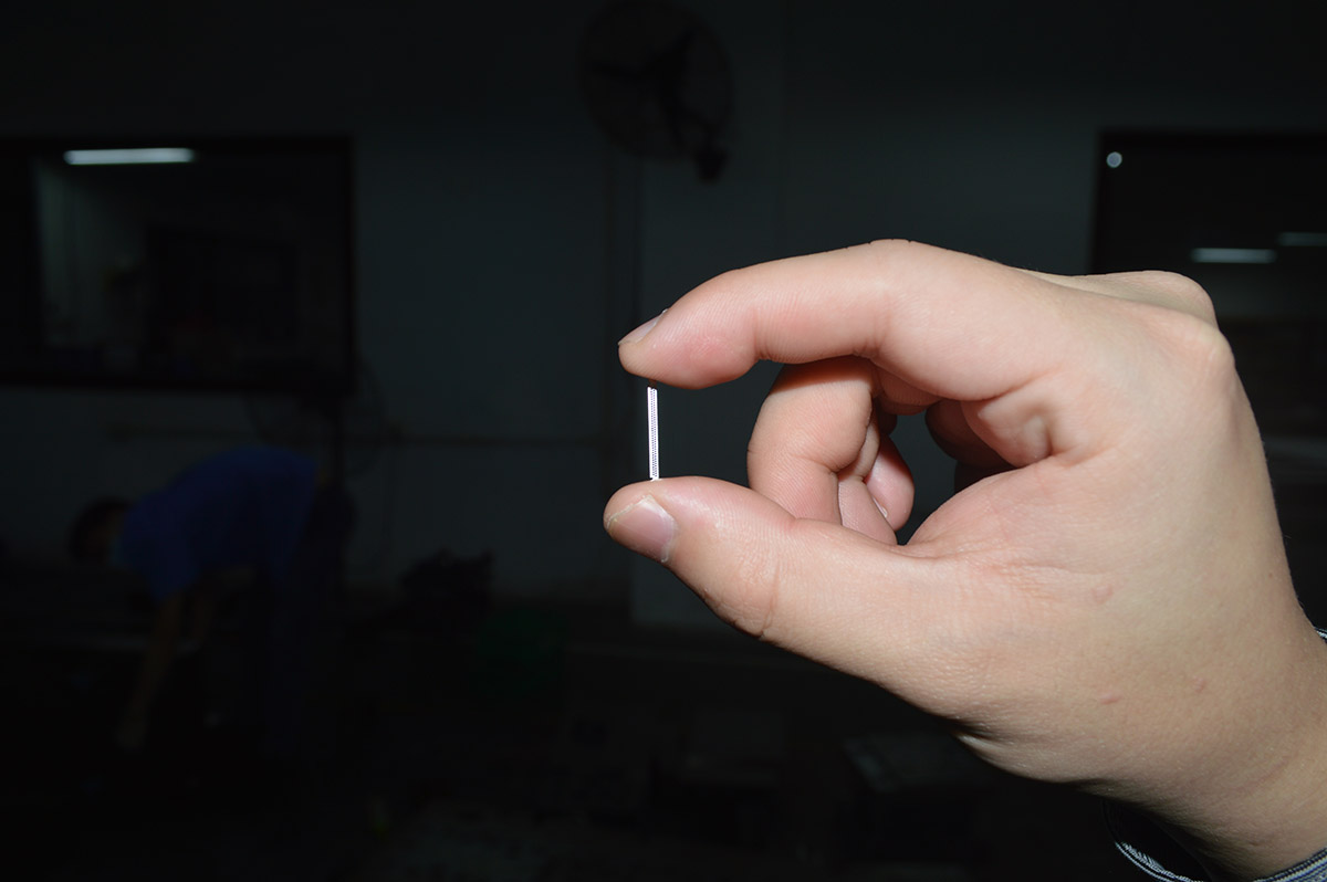 小孔成型技術